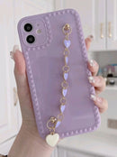 Cover Silicone Violeta Con Cadenita Corazones Iphone 12 y Iphone 12pro
